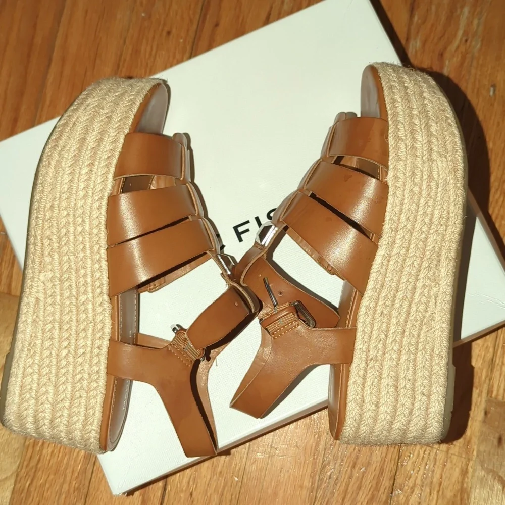 Sandals - Picture 6 of 7
